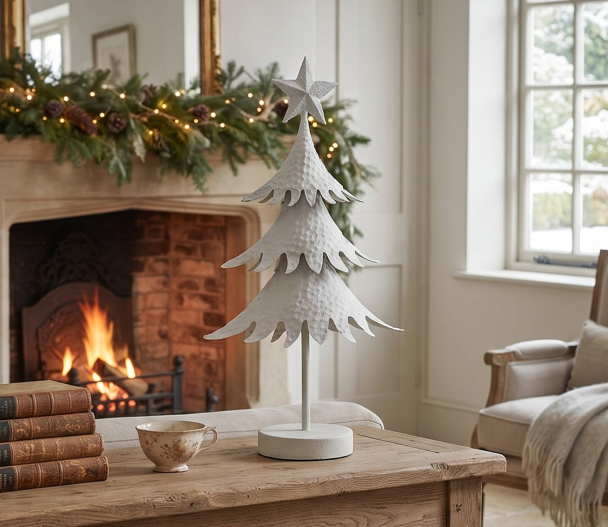 Off-White Metal Christmas Tree – 53cm