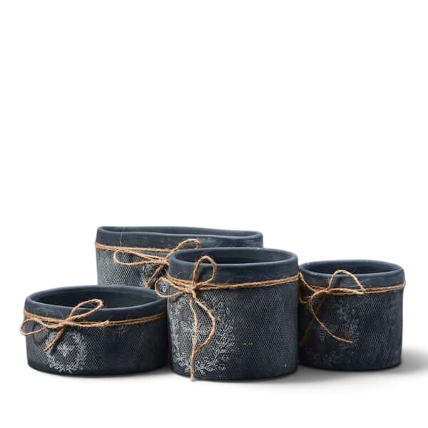 Black ceramic decorative bee bowl with textured finish, white bee motif and natural jute twine bow, perfect for rustic farmhouse and country cottage home décor.