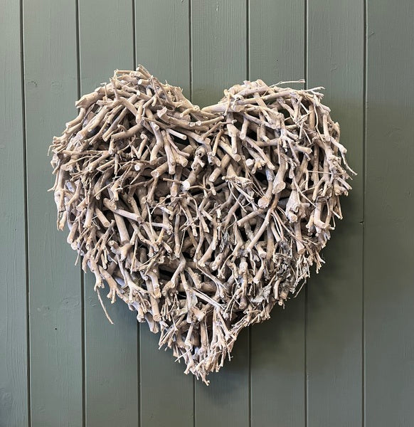 Natural Branch Heart Wall Decoration